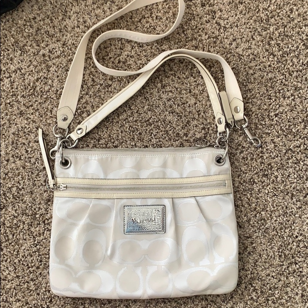 Classic C Coach Poppy purse/crossbody